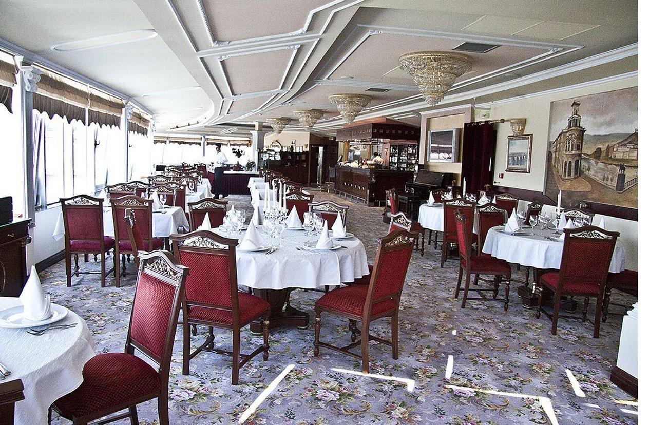 Stone Bridge Hotel Скоп'є Екстер'єр фото